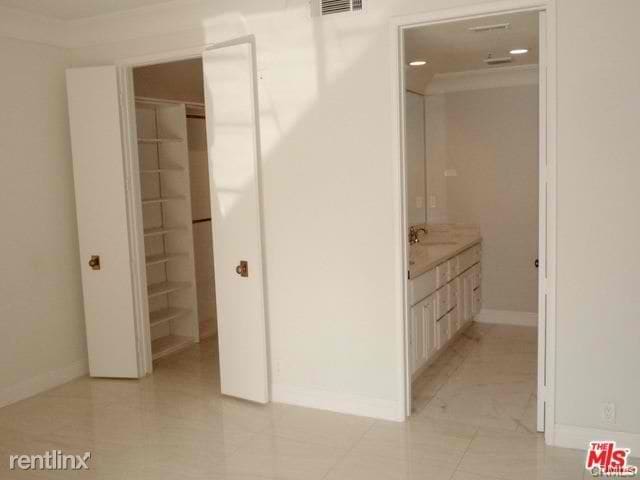 Foto del edificio - 2112 Century Park Ln