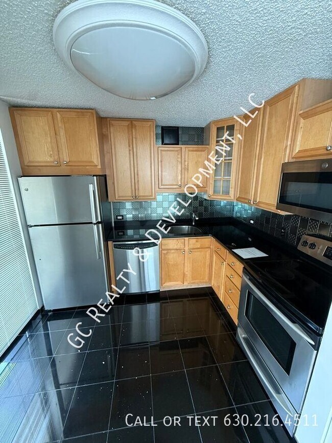 Foto del edificio - 33 W Delaware Pl