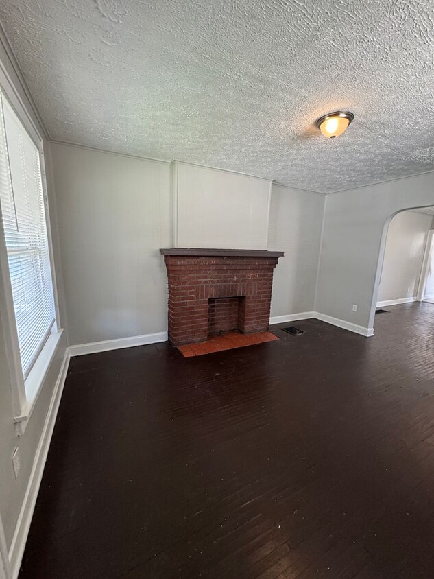 Primary Photo - 791-793 E Starr Avenue