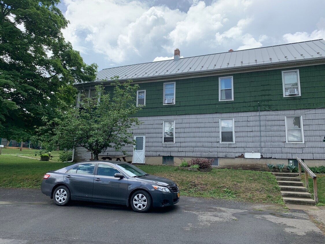 2737 Atlantic Ave Unit 1, Hudson, NY 12534 Apartments in Hudson, NY