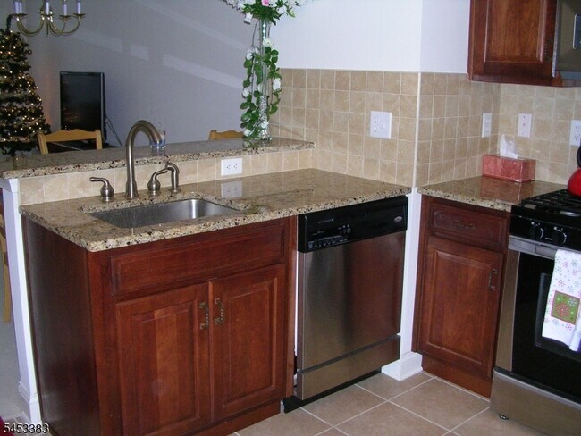 Foto del edificio - 1203 Wharton Ct