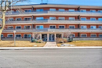 Building Photo - 11 Woodman Dr S