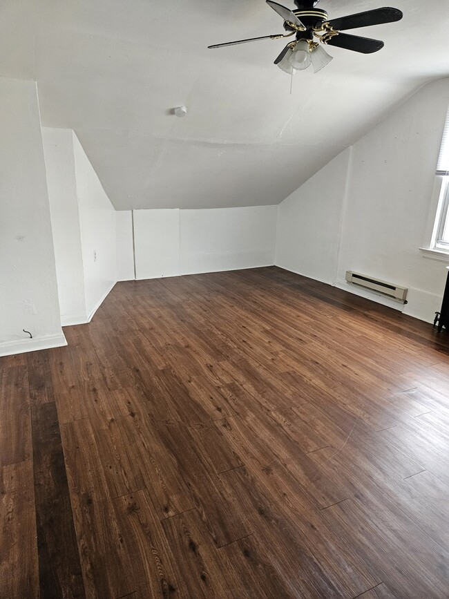 Building Photo - 113 Sellitti Ln