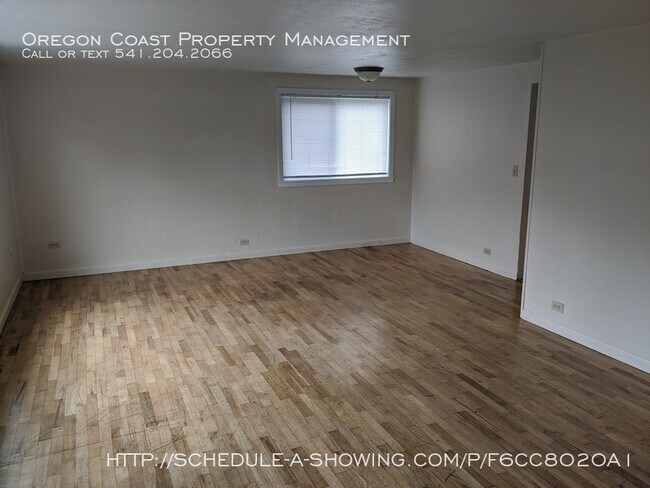 Building Photo - 1707 12th St