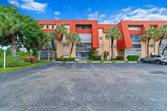 Building Photo - 22615 SW 66th Ave