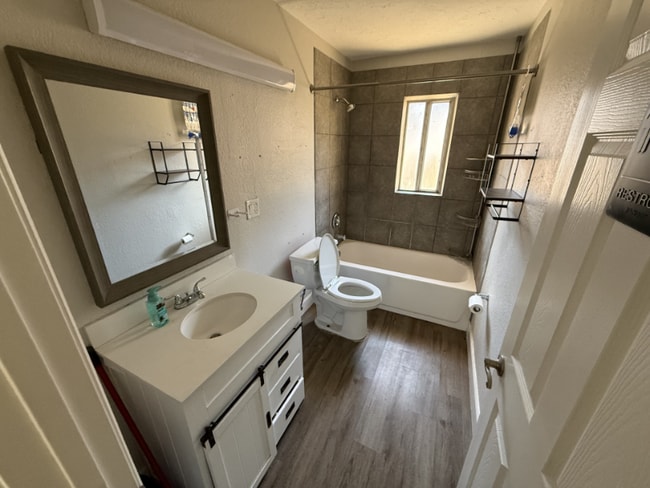 Foto del edificio - 508 9th Ave E