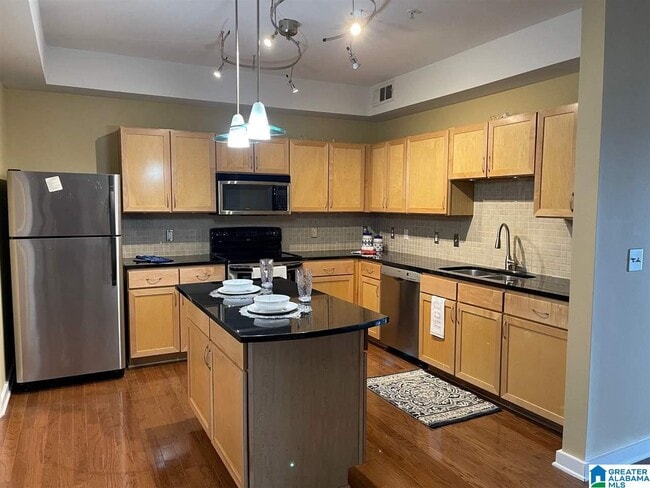 Foto del edificio - 401 20th St S