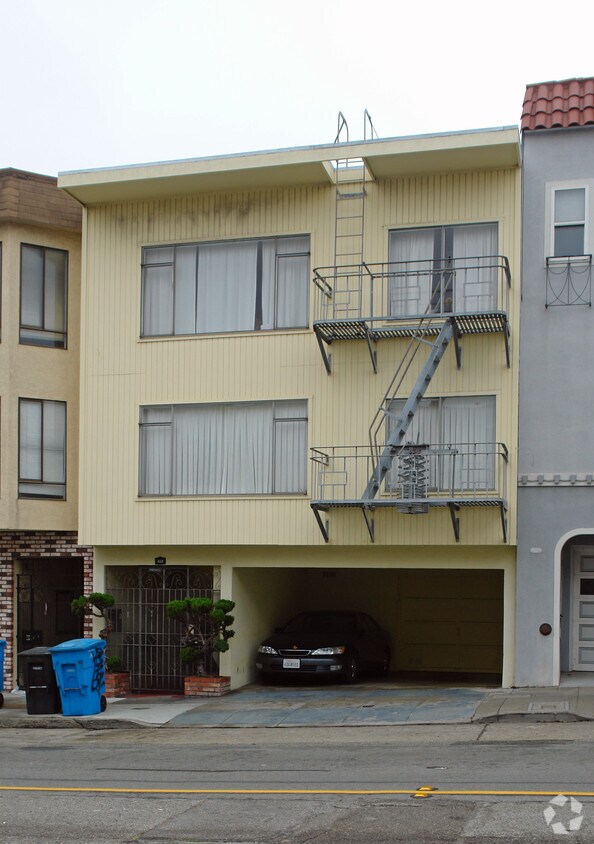 Primary Photo - 450 23rd Ave