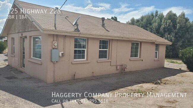 Foto del edificio - 125 Highway 228-