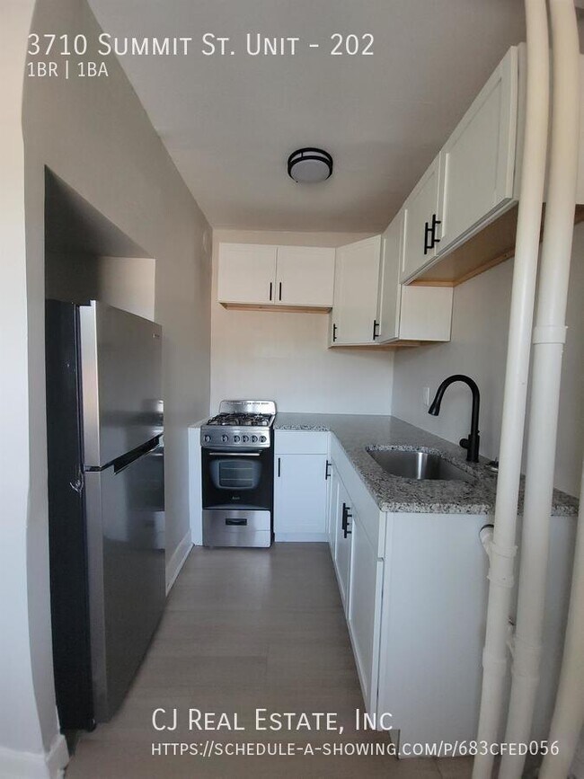 Foto del edificio - 3710 Summit St
