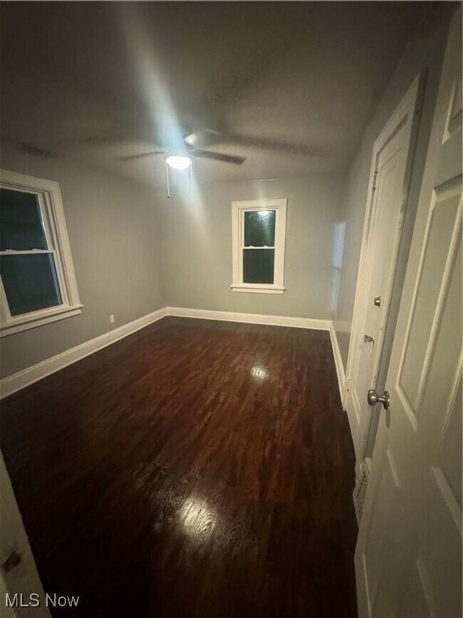 Foto del edificio - Quiet & Cozy Akron Home with Great Layout and Upgrades