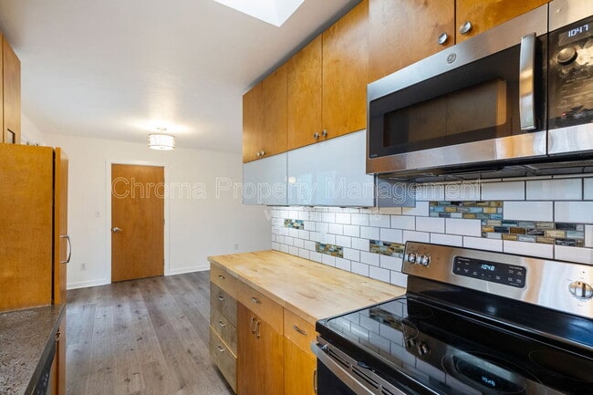 Foto del edificio - 8715 N Washburne Ave