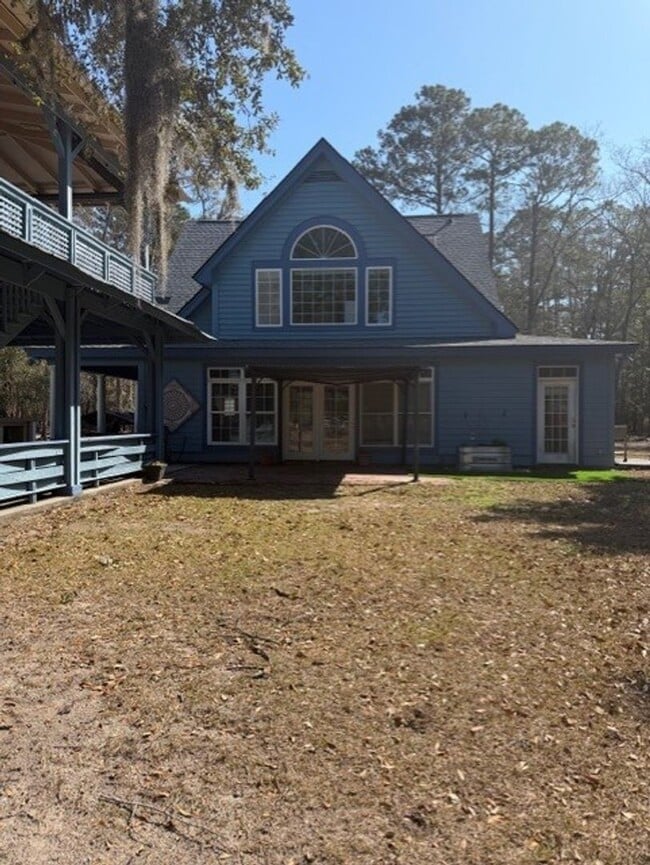 Building Photo - Welcome To Midway Farms NO HOA