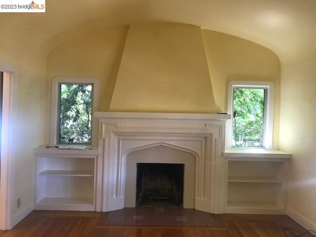 Building Photo - 5732 Morse Dr