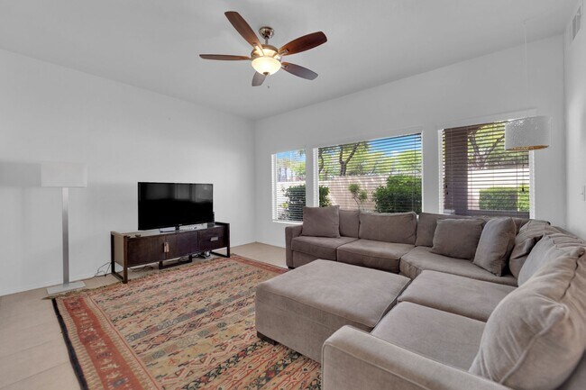 Foto del edificio - Charming 2 bedrooms 2 Bathrooms in the Amb...