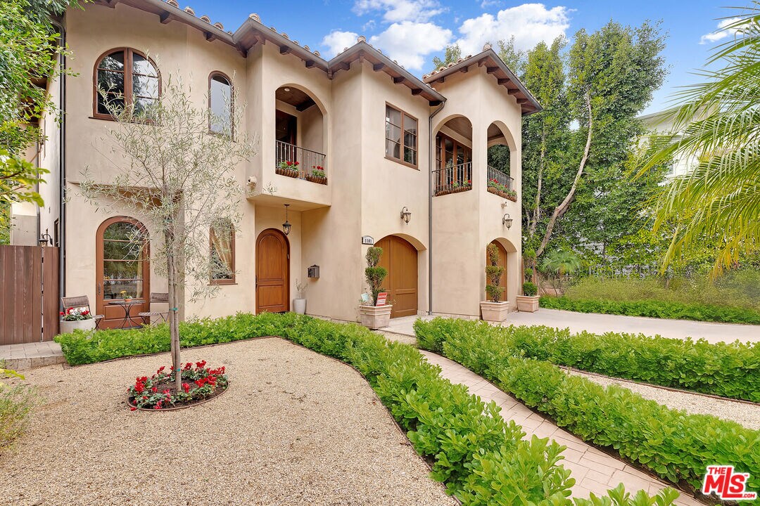 Foto principal - 1101 S Gretna Green Way