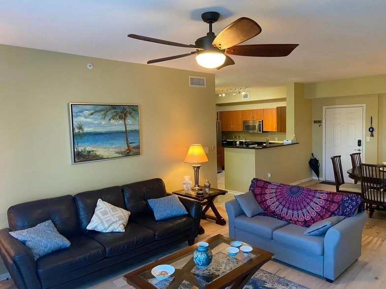 Photo - 802 W Windward Way