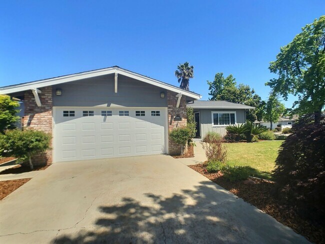 Foto del edificio - Spacious 4 Bed/ 2 Bath House in the Quiet ...