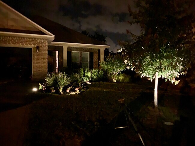 Building Photo - 2598 Caldwell Cir