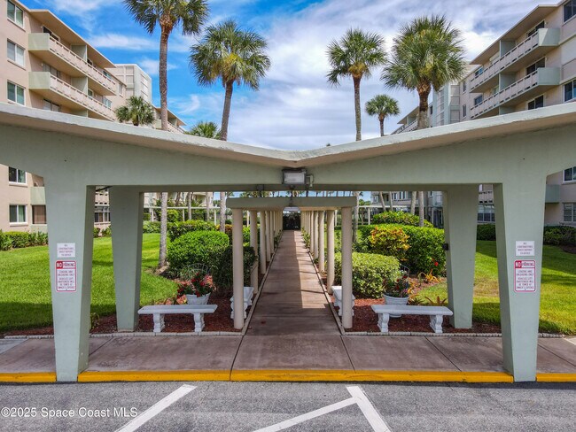 Foto del edificio - 2020 N Atlantic Ave