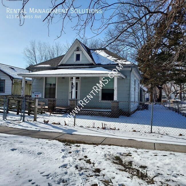 Building Photo - 413 NE Twiss Ave