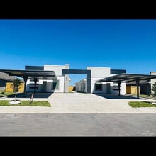 Building Photo - 1721 W Sumitt Dr