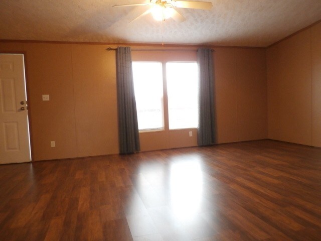 Building Photo - 3709 Nolin Rd
