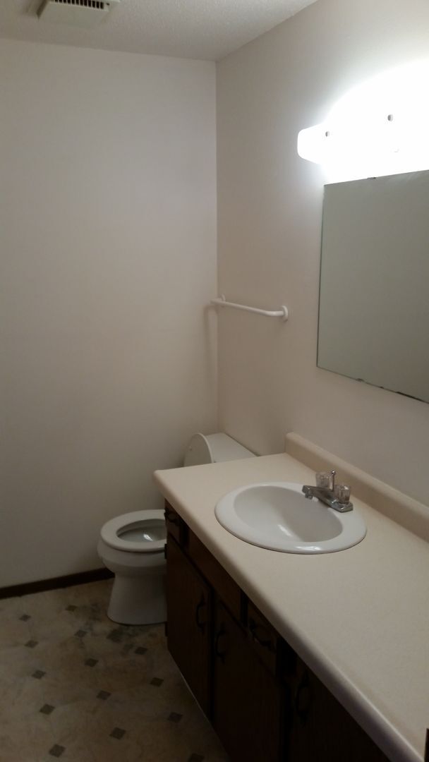 Foto del edificio - Fandre Dr 2823-2825