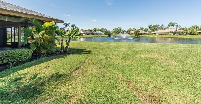 Foto del edificio - 13335 Cross Pointe Dr