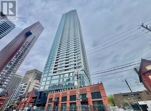 Building Photo - 603 Sherbourne St