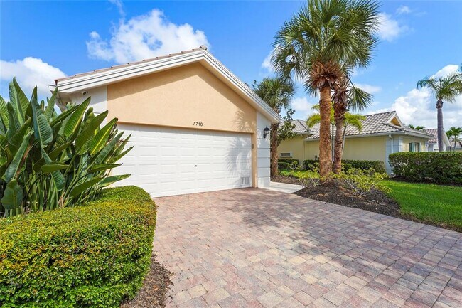 Building Photo - 7716 Uliva Way