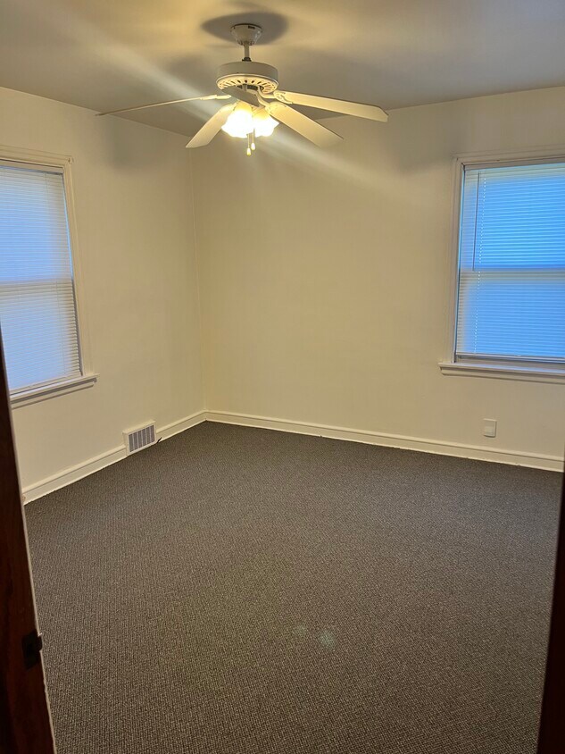 Foto principal - 2831 W Capitol Dr
