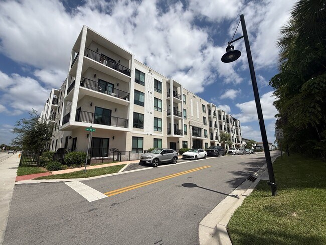 Building Photo - 8001 NW 41st St