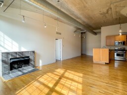 Building Photo - 17 N Loomis St