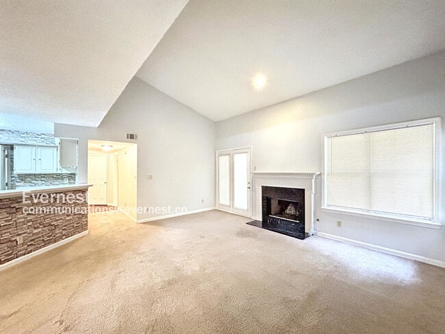 Building Photo - 411 McGill Park Ave NE