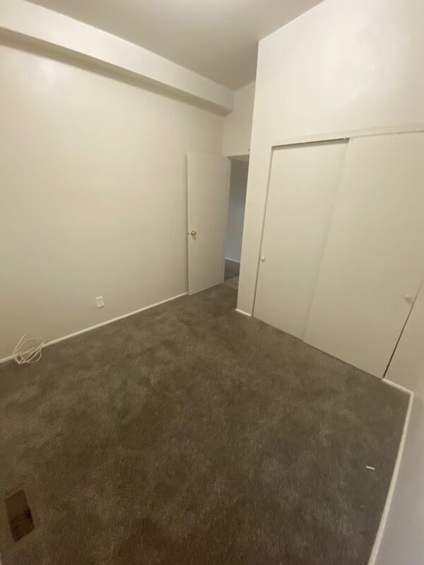 9742 McDowell Pl, Breckenridge Hills, MO 63114 Apartments in