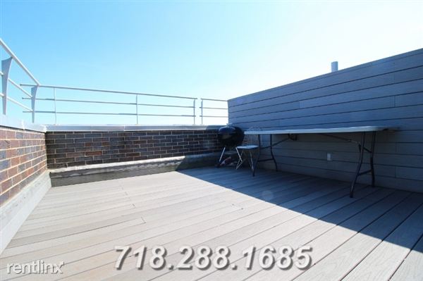 Building Photo - 275 S 1st St