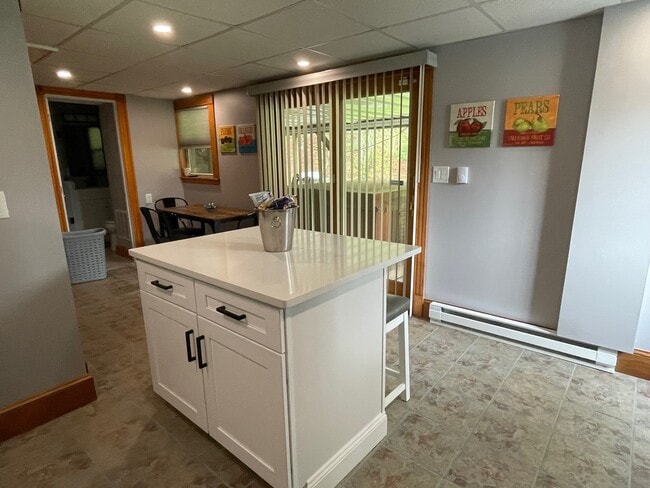 Building Photo - 25 Winsor Rd