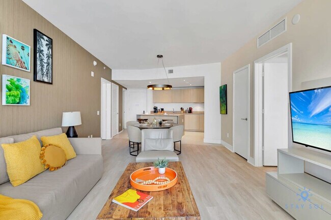 Building Photo - 4111 S Ocean Dr