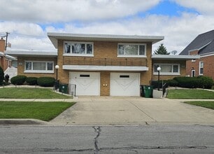 Building Photo - 10300 Pelham St