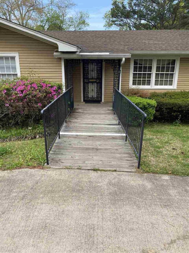 Building Photo - 4235 Old Orchard Pl