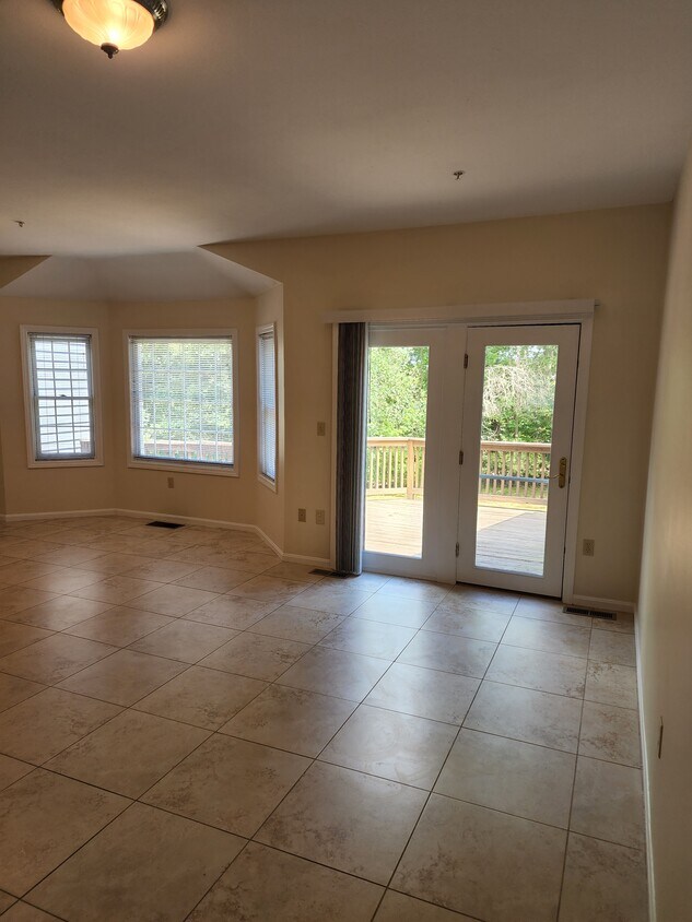 1200 Salem St, Lynnfield, MA 01940 Townhome Rentals in Lynnfield MA