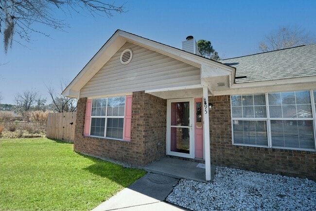 Foto del edificio - Available Now!