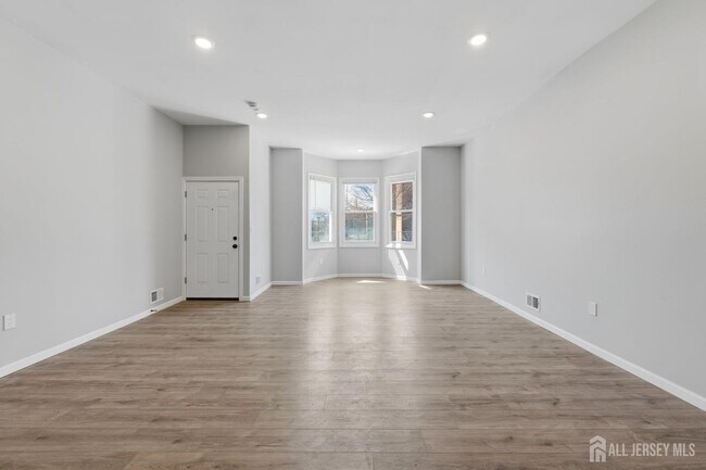 Foto del edificio - 327 S Orange Ave