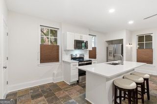 Foto del edificio - 942 Glenwood Ave SE