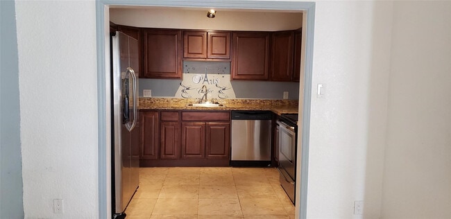 Building Photo - 413 SW 16th St