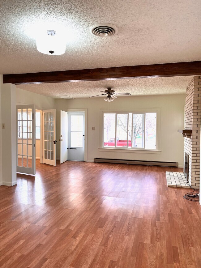 Foto del edificio - 1322 Lake Ave