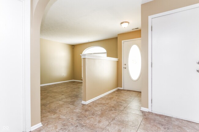 Building Photo - 11031 Fall Dr