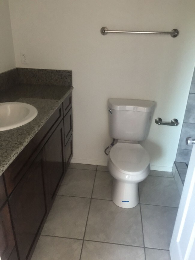 Foto del edificio - 795 Camino Panama