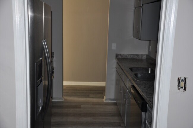 Building Photo - 114 Ridge View Ct